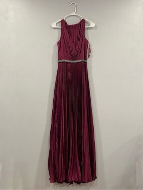 Mac Duggal 26610 sz 4 NWOT